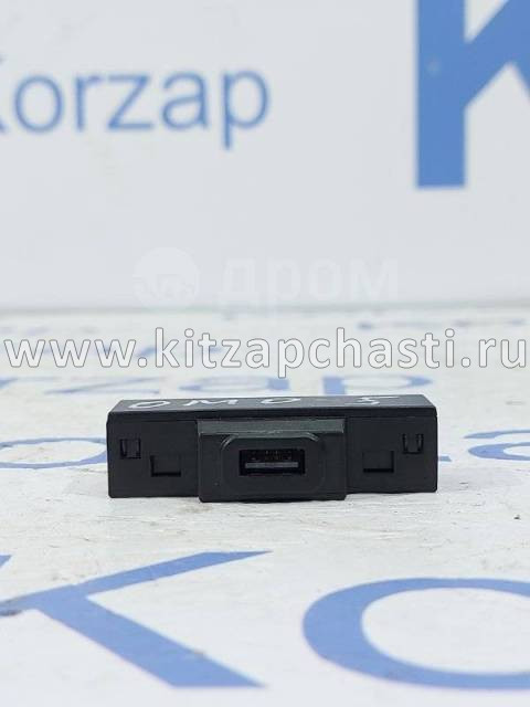 Зарядное USB-устройство  OMODA C5 703000542AA